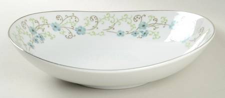 Lucille 9" Round Vegetable Bowl