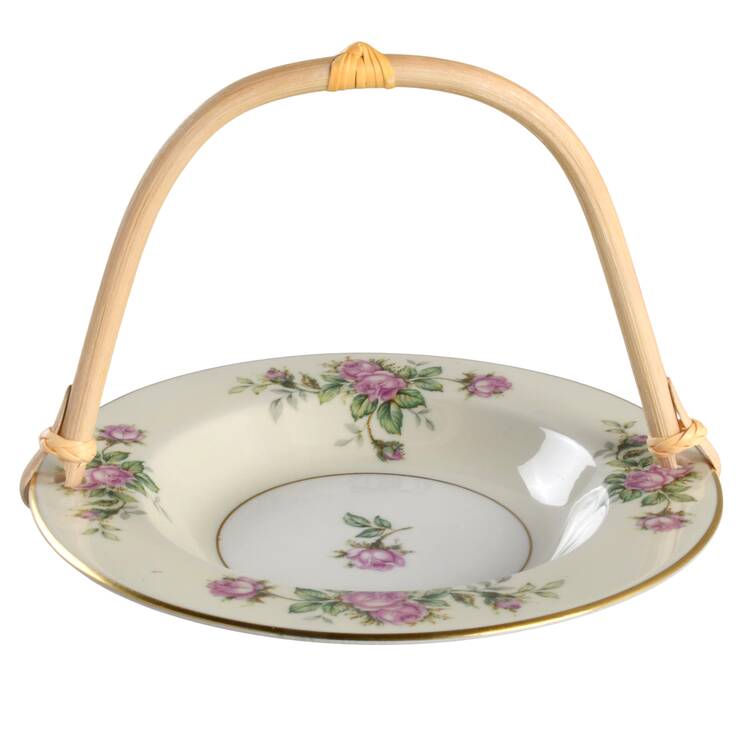 Classic Rose 7''-7 1/4'' Basket W/Bamboo Handle HC