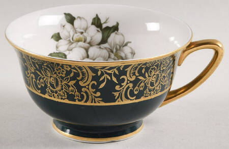 Laurel Magnolia Footed Cup