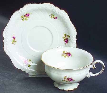 010775 Footed Cup & Saucer Set