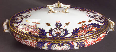 4464 Oval Covered Vegetable