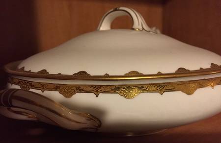 8855 by Royal Crown Derby