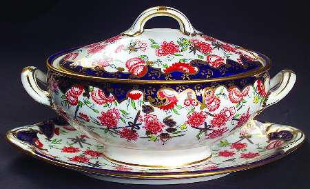 9259 Sauce Boat & Lid with Underplate