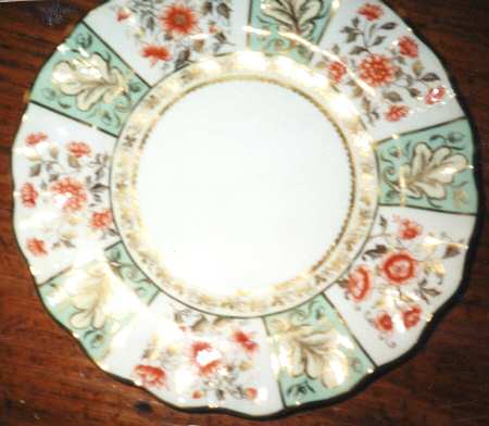A652 by Royal Crown Derby
