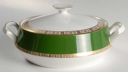 Antigua Round Covered Vegetable
