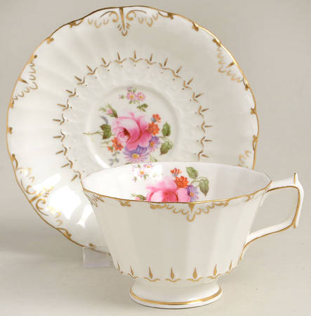 Ashby Footed Cup & Saucer Set