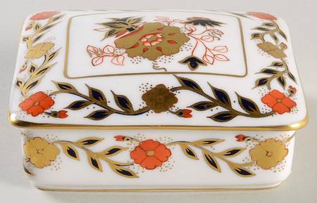 Asian Rose (Duesbury Shape) Cigarette Box & Lid