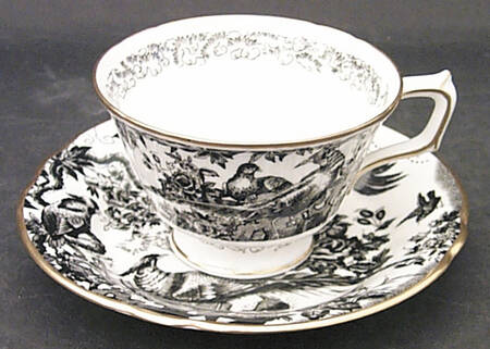 Black Aves (Gold Trim) Footed Cup & Saucer Set