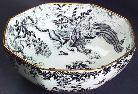 Black Aves (Gold Trim) 8" Octagonal Vegetable Bowl