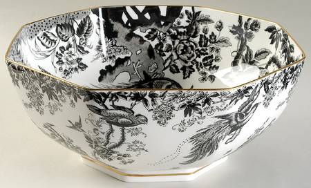 Black Aves (Gold Trim) 11" Octagonal Vegetable Bowl
