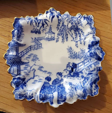 Blue Mikado Sweet Meat Dish 4"