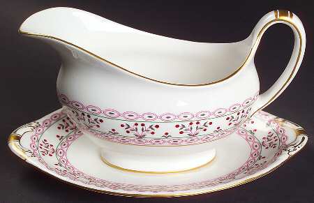 Brittany Gravy Boat & Underplate