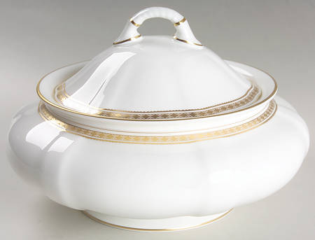 Carlton Gold Round Covered Vegetable