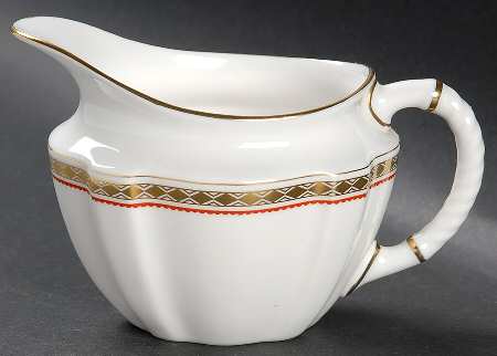 Carlton Red Creamer