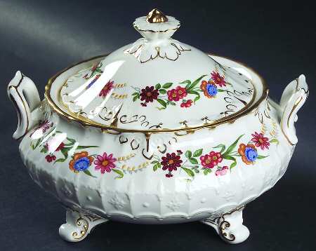Chatsworth Round Covered Vegetable