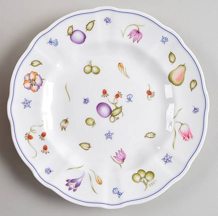 Chatsworth (Scalloped, Fruit) Salad Plate