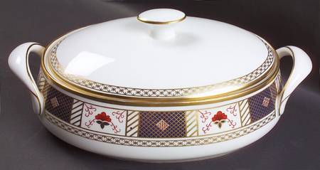 Derby Border Oval Covered Vegetable
