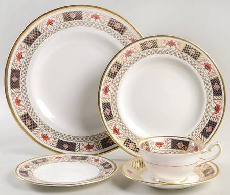 Derby Border 5 Piece Place Setting
