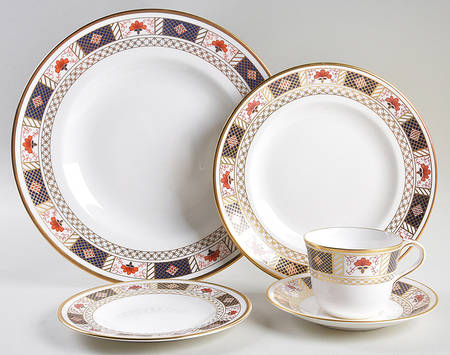 Derby Border 40 Piece Estate Set