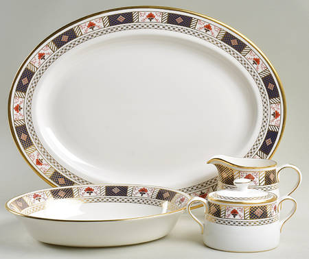 Derby Border 5 Piece Hostess Set