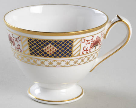 Derby Border Footed Cup
