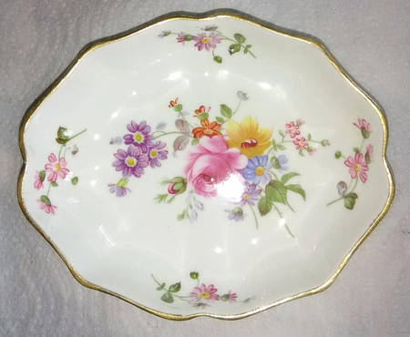 Derby Posies 5" Oval Sweet Meat Dish