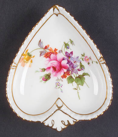 Derby Posies Spade Shaped Tray