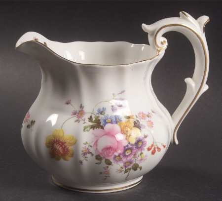 Derby Posies 16 Oz Pitcher