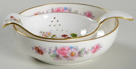 Derby Posies Tea Strainer & Bowl