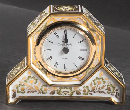 Derby Panel Green Large Desk Clock