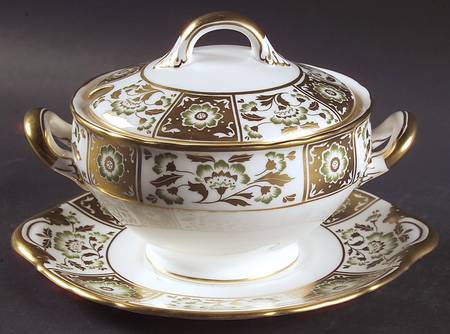 Derby Panel Green Sauce Boat & Lid with Underplate