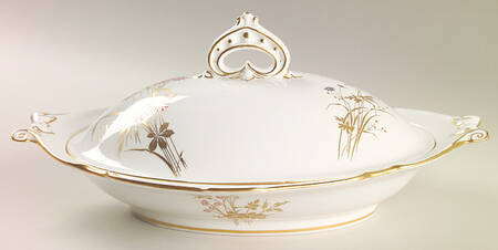 Devonshire Oval Covered Vegetable