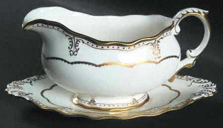 Elizabeth (Gold Trim) Gravy Boat & Underplate