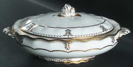 Elizabeth (Gold Trim) Oval Covered Vegetable