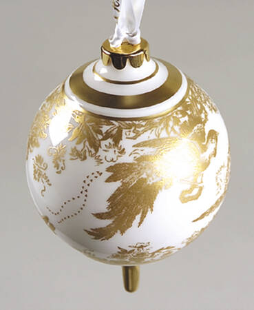 Gold Aves Round Ornament