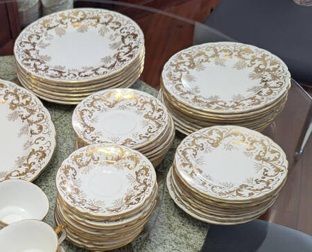 Golden Scroll Dinner Plate