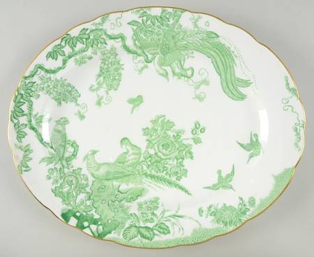 Green Aves 15" Oval Serving Platter