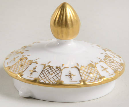 Heraldic Gold Lid for Coffee Pot