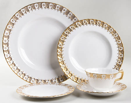 Heraldic Gold 5 Piece Place Setting