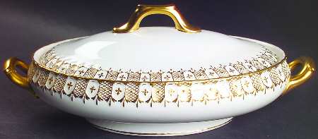 Heraldic Gold Oval Covered Vegetable