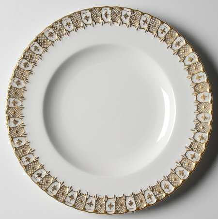 Heraldic Gold Luncheon Plate