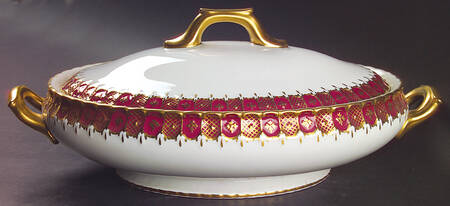 Heraldic Maroon Oval Covered Vegetable