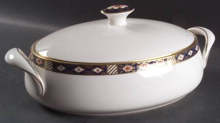 Kedleston Oval Covered Vegetable