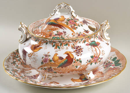 Olde Avesbury (Ely Chelsea Shape) Tureen & Lid w/Underplate