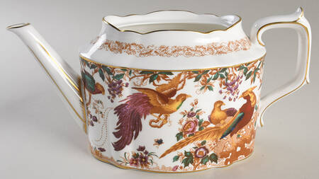 Olde Avesbury (Ely Chelsea Shape) Teapot No Lid