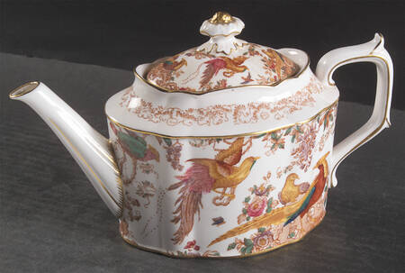 Olde Avesbury (Ely Chelsea Shape) Small Teapot & Lid