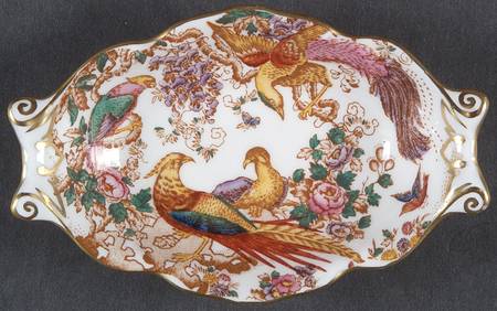 Olde Avesbury (Ely Chelsea Shape) Silver Tray