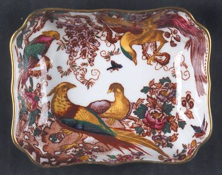 Olde Avesbury (Ely Chelsea Shape) 1800 Tray by Royal Crown Derby