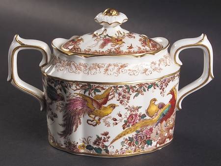 Olde Avesbury (Ely Chelsea Shape) Sugar Bowl & Lid by Royal Crown Derby