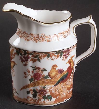 Olde Avesbury (Ely Chelsea Shape) Creamer by Royal Crown Derby